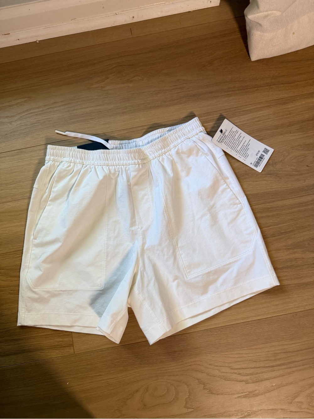 lululemon athletica Men's White Athletic Drawstring Shorts